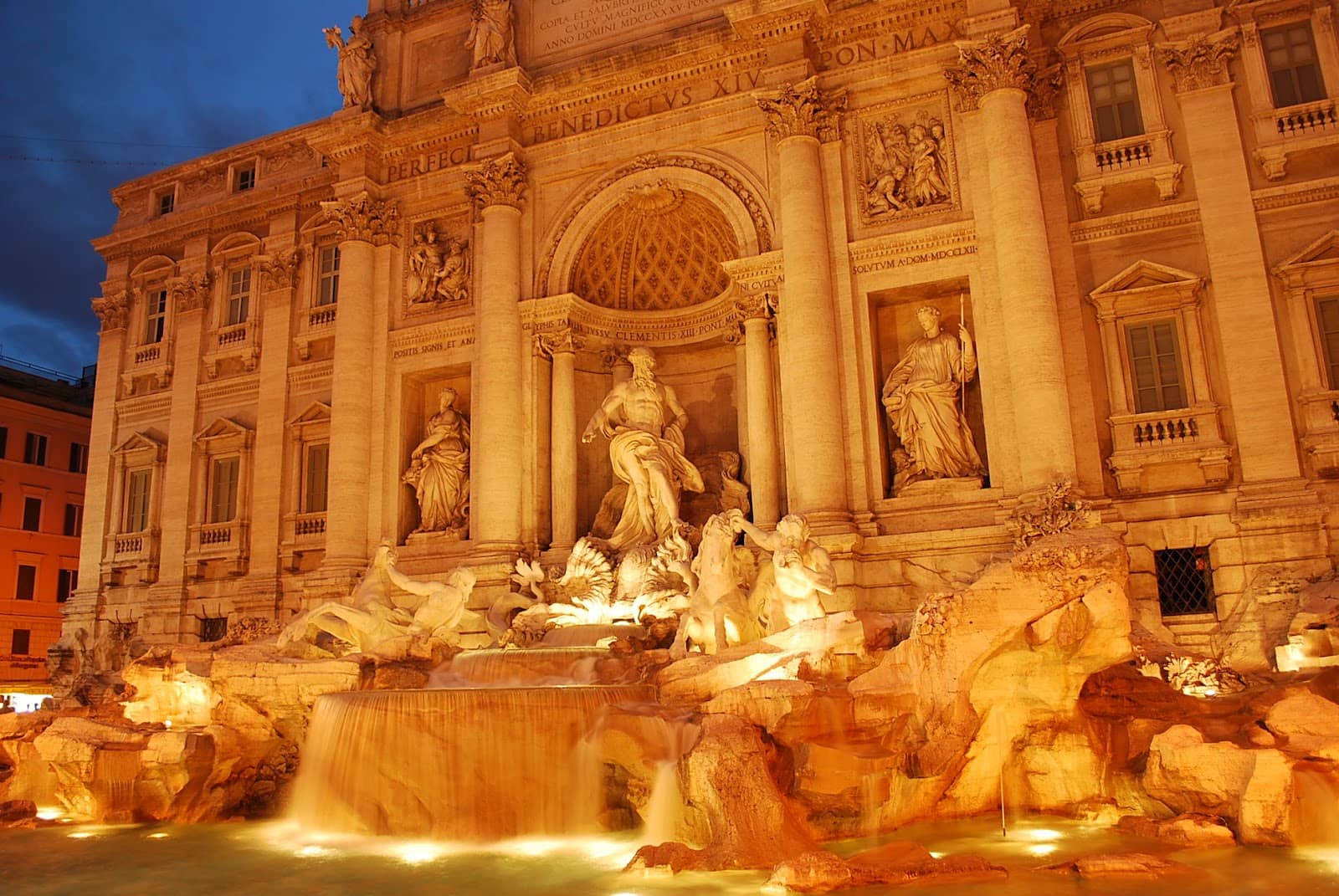 images/tours/cities/rome trevi-fountain.jpg